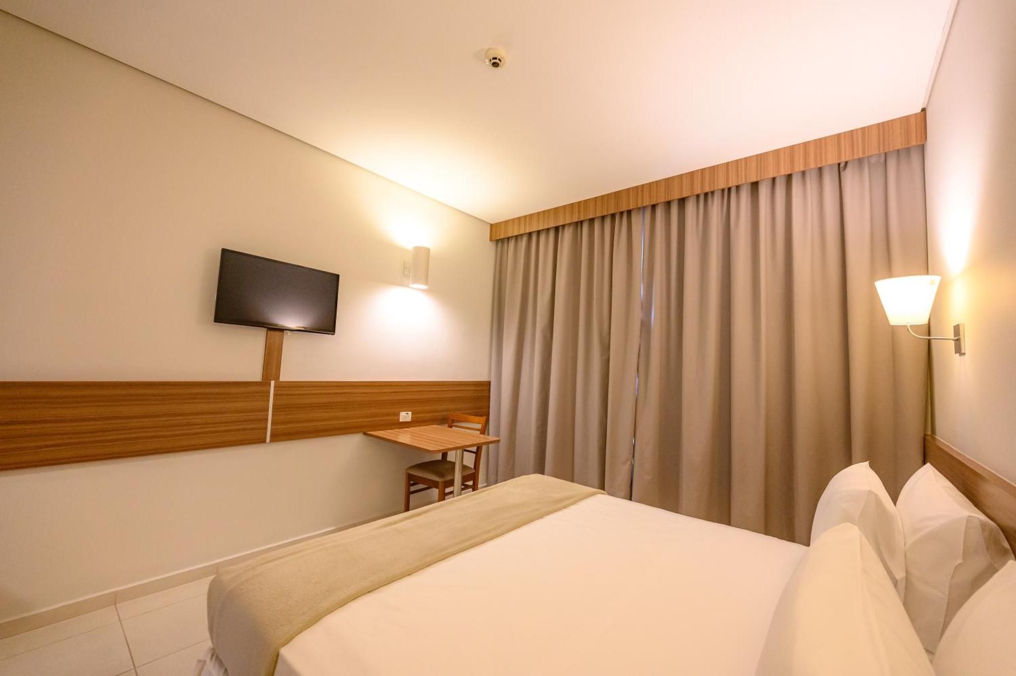 Unihotel Salto ซัลตู ภายนอก รูปภาพ
