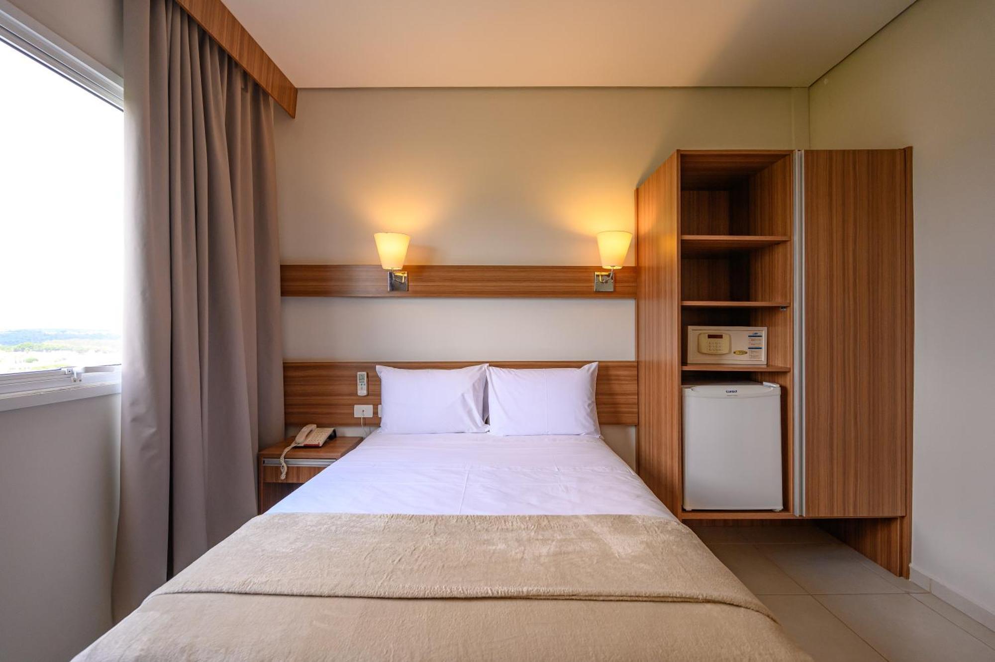 Unihotel Salto ซัลตู ภายนอก รูปภาพ